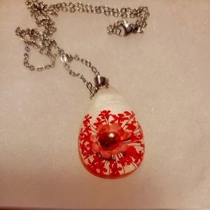 Flower pendant with chain necklace
